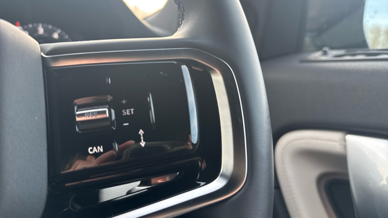 Land Rover Discovery Sport 1.5 P270e Dynamic SE 5dr Auto [5 Seat] Station Wagon